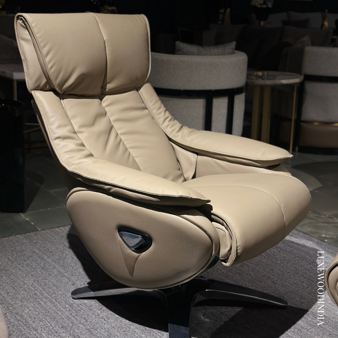 SUMO BODY TOUCH LEATHER RECLINER WITH FOOTSTOOL