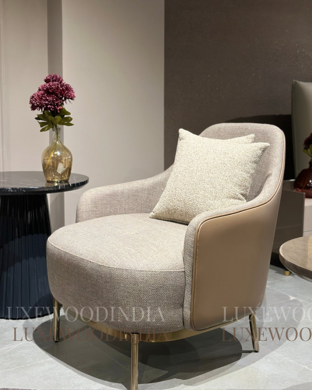 HUGO LOUNGE  /ACCENT CHAIR