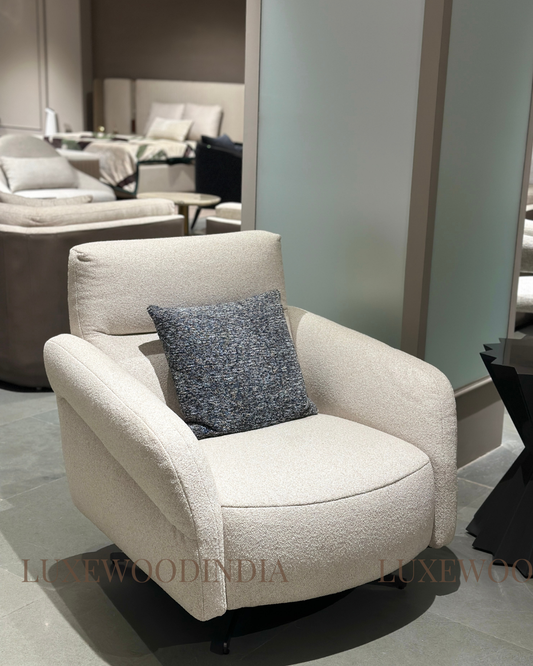 LUNA SWIVEL LOUNGE CHAIR