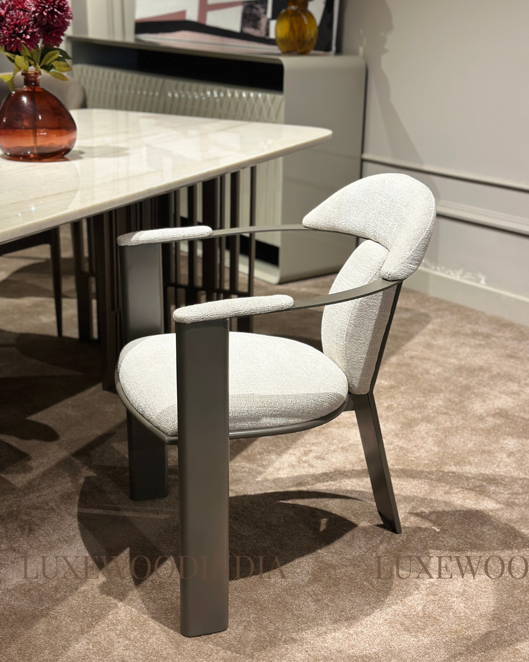 ARES DINING / ACCENT CHAIR