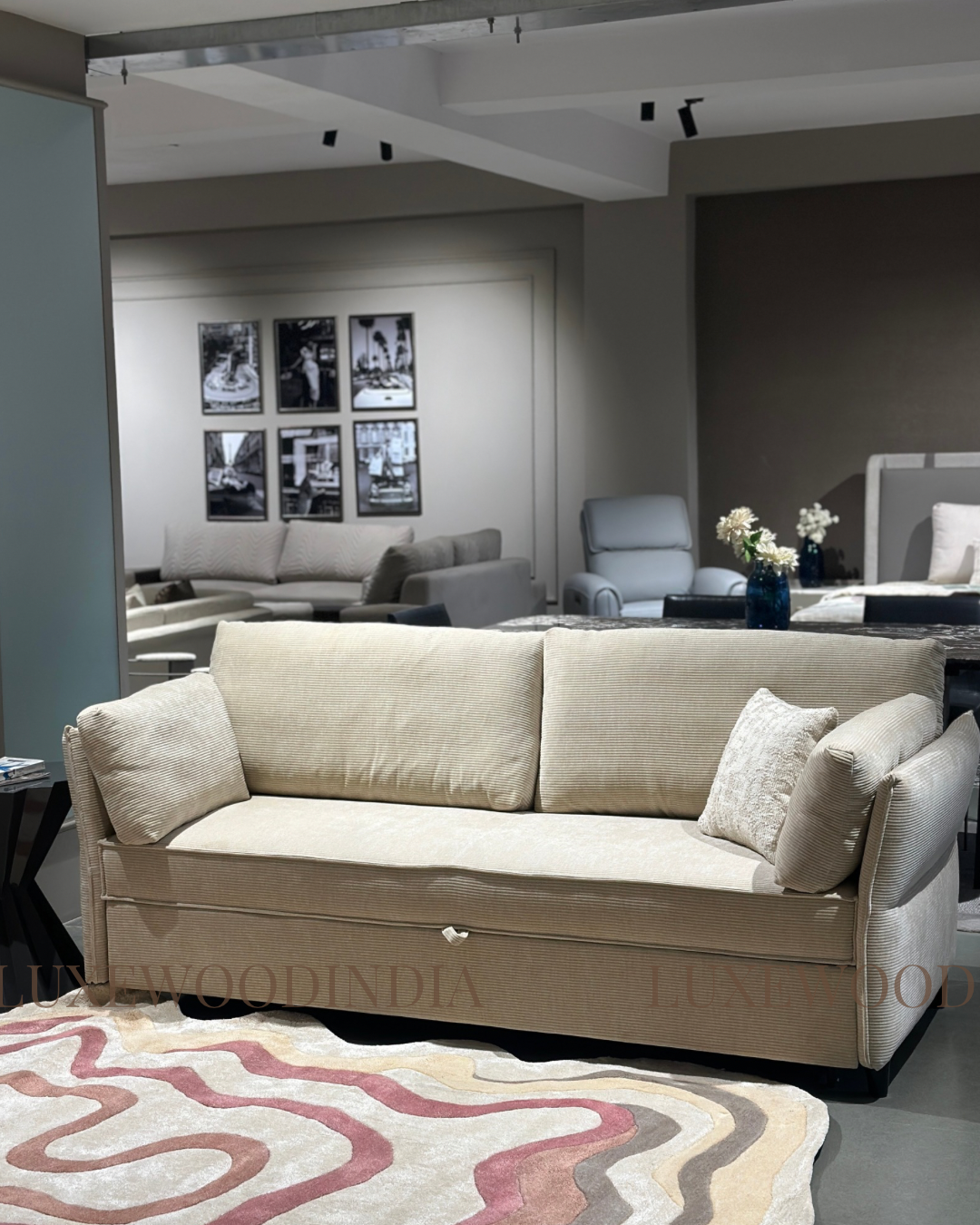 SOFA CUM BED / MANUAL PULL OUT SOFA  ( DAY BED ) - CREAM / Fluted